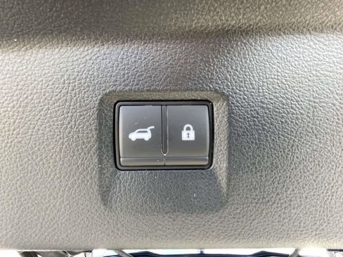 Used 2025 INFINITI QX60 Luxe w/ Vision Package image 9