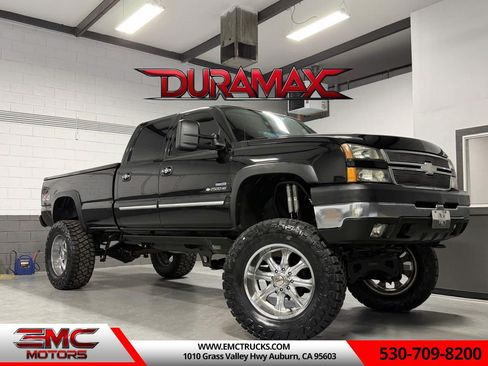 Used 2007 Chevrolet Silverado 2500 LT w/ Heavy-Duty Power Package image 1