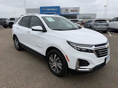 Used 2024 Chevrolet Equinox Premier image 36