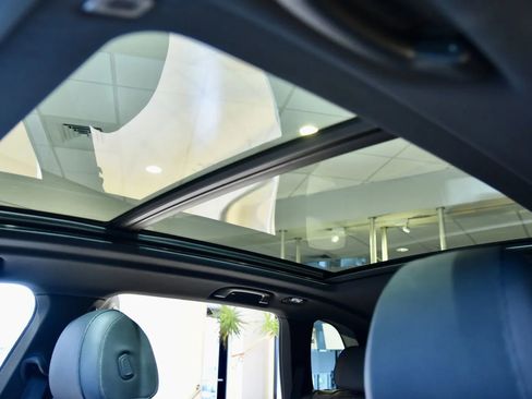 Used 2024 BMW X5 xDrive40i w/ M Sport Package image 19