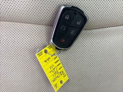 Used 2021 Cadillac XT5 Premium Luxury FWD image 18