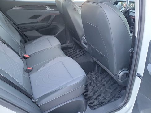 New 2026 Volkswagen Tiguan SE AWD/4WD image 29