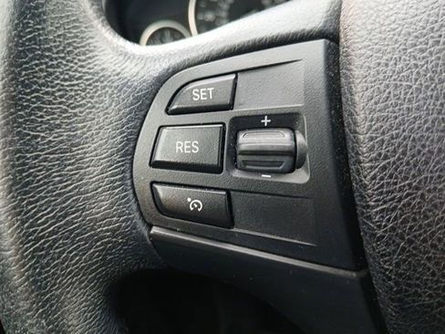 Used 2017 BMW 320i Sedan image 23