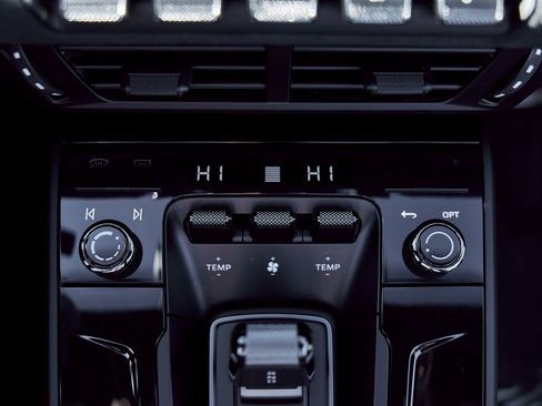 Used 2026 Porsche 911 Carrera GTS w/ Premium Package image 61