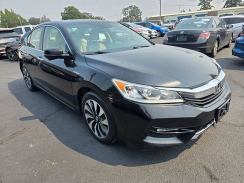 Used 2017 Honda Accord EX-L image 7
