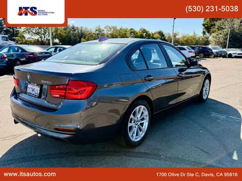 Used 2016 BMW 320i Sedan image 7