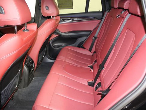 Certified 2025 BMW X4 xDrive30i image 12