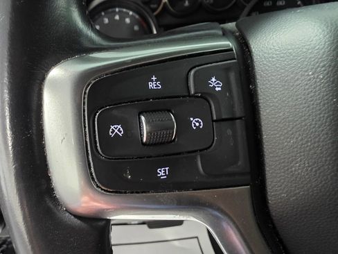 Used 2021 Chevrolet Suburban LT AWD/4WD image 15