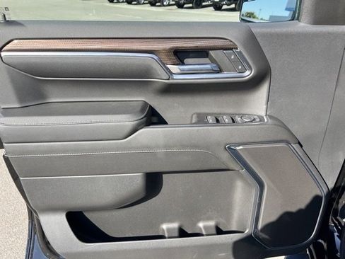 New 2024 Chevrolet Silverado 1500 LT w/ Leather Package image 17