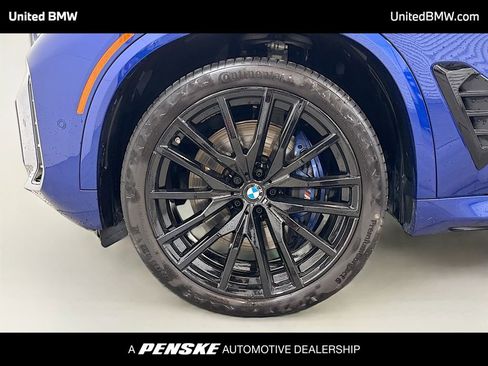 Used 2024 BMW X5 M60i image 2