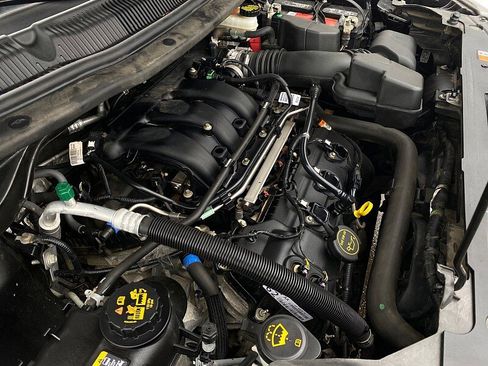 Certified 2018 Ford Explorer XLT w/ Equipment Group 202A image 60