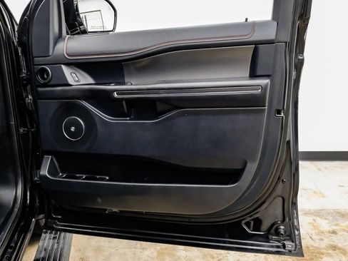 Used 2019 Ford Expedition Limited w/ Equipment Group 303A image 50