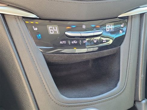 Used 2019 Cadillac XT5 Premium Luxury image 30