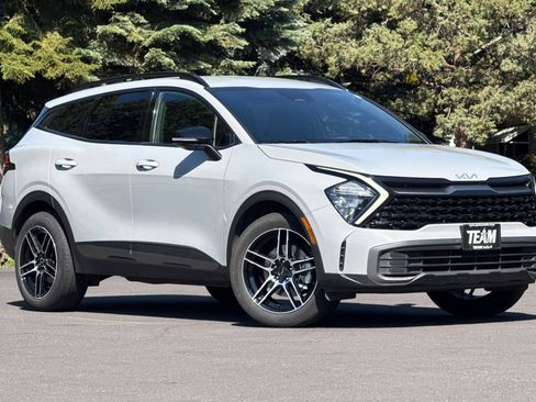 Used 2023 Kia Sportage X-Line AWD/4WD image 2
