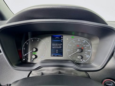 Used 2025 Toyota Corolla SE image 18
