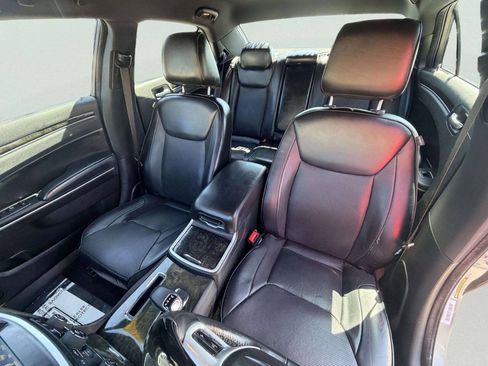 Used 2014 Chrysler 300 C w/ Light Group AWD/4WD image 14