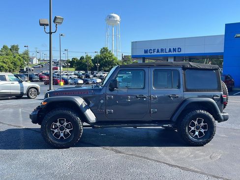 Used 2018 Jeep Wrangler Unlimited Rubicon w/ Dual Top Group AWD/4WD image 2
