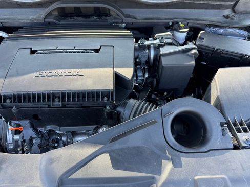 Used 2025 Honda Pilot Elite image 21