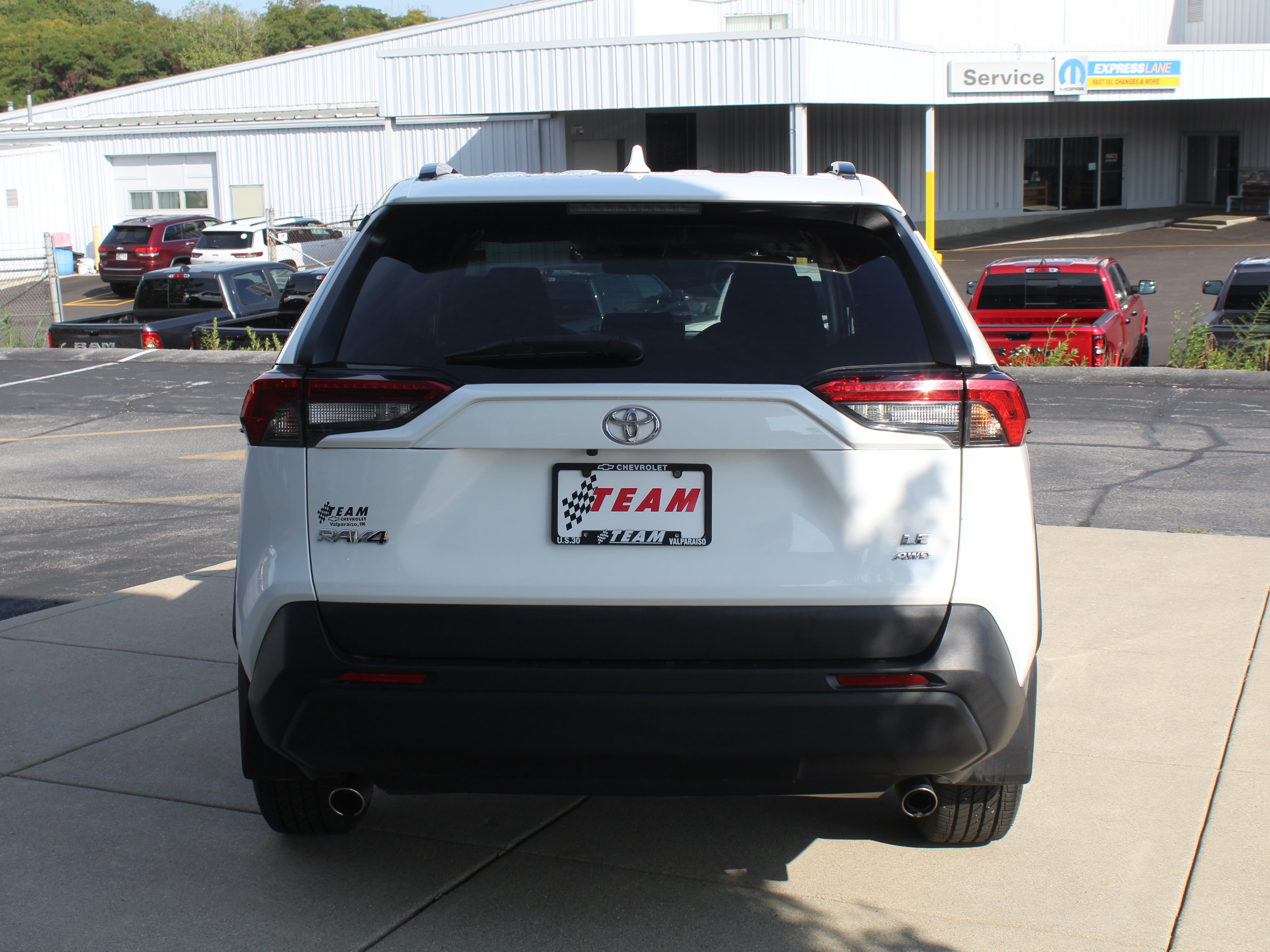 Used 2021 Toyota RAV4 LE AWD/4WD image 12