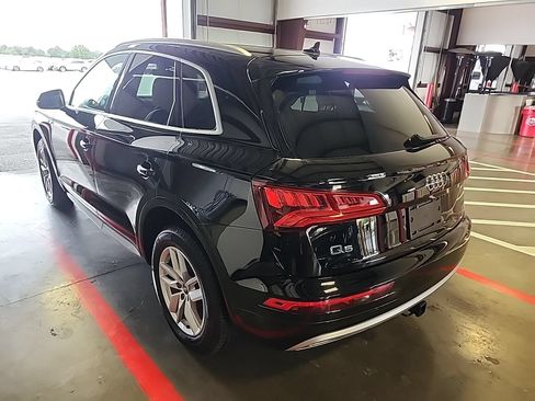 Used 2020 Audi Q5 2.0T Premium w/ Convenience Package AWD/4WD image 2