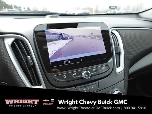 Used 2024 Chevrolet Malibu LT image 21