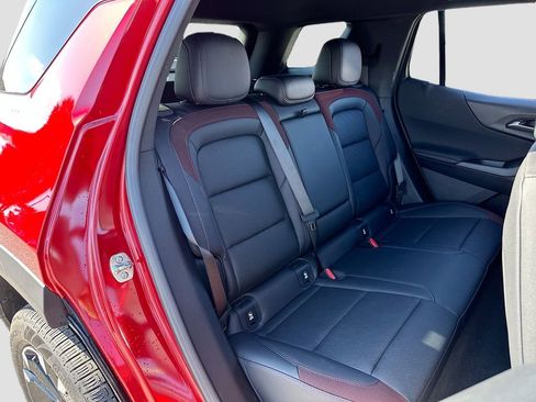 Used 2025 Chevrolet Equinox RS image 26