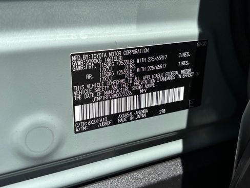 Used 2021 Toyota RAV4 XLE w/ XLE Grade Weather Package AWD/4WD image 34