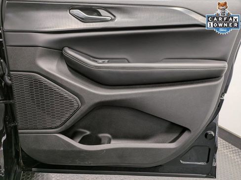 Used 2024 Jeep Grand Cherokee L Altitude image 29