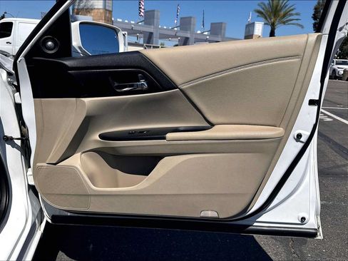 Used 2014 Honda Accord EX-L image 26