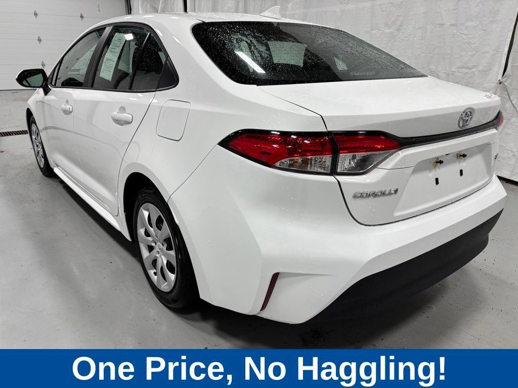 Used 2026 Toyota Corolla LE FWD image 4