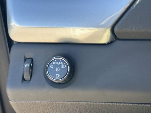 Used 2017 Chevrolet Tahoe LT RWD image 14