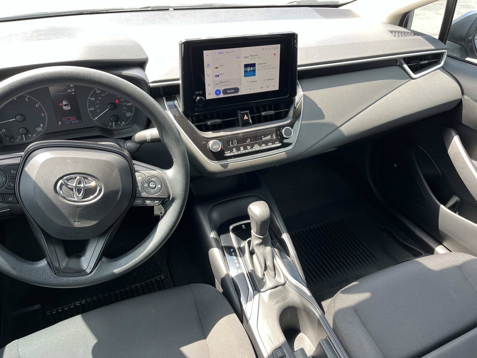 Used 2024 Toyota Corolla LE FWD image 14
