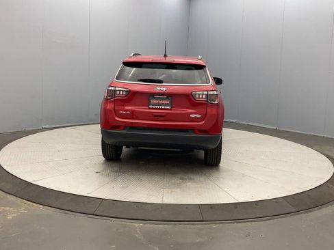 Used 2023 Jeep Compass Latitude AWD/4WD image 4
