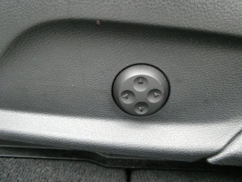 Used 2022 Mercedes-Benz GLC 300 4MATIC image 23