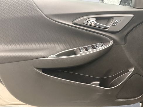 Used 2023 Chevrolet Malibu LT image 9