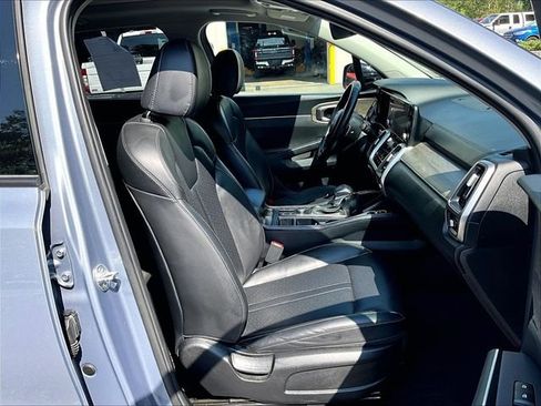 Used 2023 Kia Sorento S w/ Panoramic Sunroof Package AWD/4WD image 7