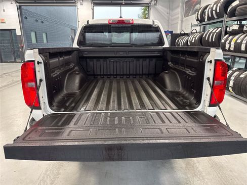 Used 2022 Chevrolet Colorado ZR2 AWD/4WD image 32