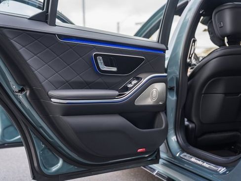 New 2026 Mercedes-Benz S 580 4MATIC Sedan image 38