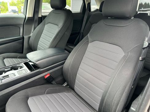 Used 2019 Ford Edge SE AWD/4WD image 17