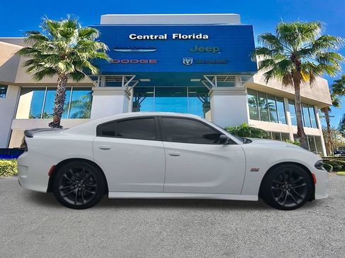 Used 2023 Dodge Charger Scat Pack w/ Plus Group RWD image 4