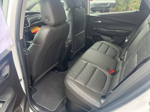 Used 2023 Chevrolet Bolt LT image 39