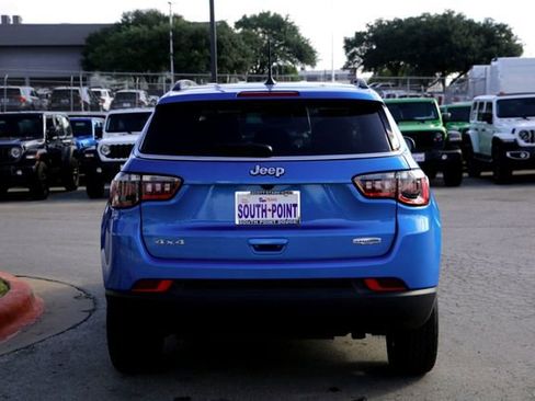 New 2025 Jeep Compass Latitude image 6