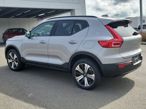 Used 2023 Volvo XC40 Recharge Plus w/ Protection Package Premier image 3