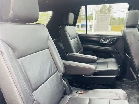 Used 2024 Chevrolet Tahoe Z71 w/ Luxury Package image 18