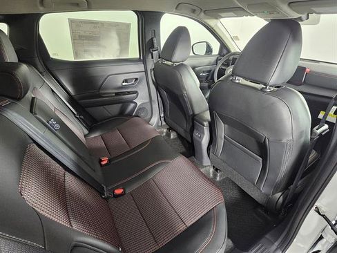 New 2026 Nissan Kicks SR w/ Cold Weather Package image 17