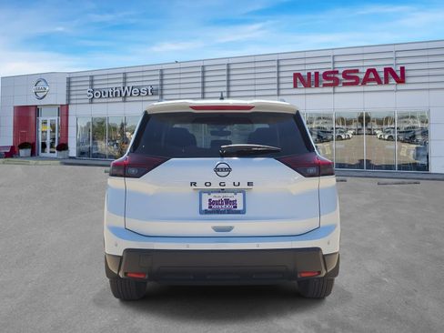 New 2026 Nissan Rogue Dark Armor FWD image 6