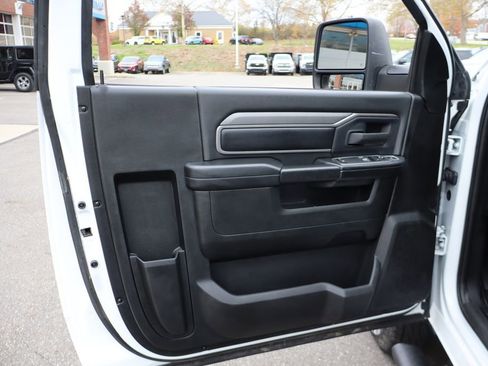 Used 2024 RAM 3500 Tradesman image 13