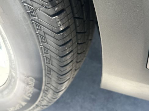 New 2026 Kia Sorento LX FWD image 11