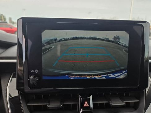 Used 2023 Toyota Corolla LE image 10