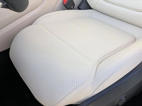 New 2026 Mercedes-Benz GLC 300 image 4